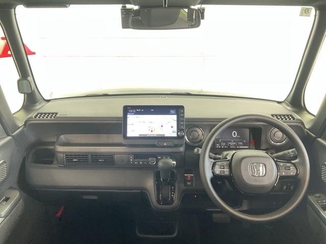 Ｎ－ＢＯＸカスタム ベースグレード　当社デモカー使用車　マルチビューカメラ　Ｗ電動ドア　ＣＭＢＳ　Ｄレコ　禁煙　ベンチシート　オートエアコン　スマートキ　ＬＥＤ　盗難防止装置　クルコン　ＥＴＣ　バックカメラ　フルセグＴＶ　エアバッグ（12枚目）