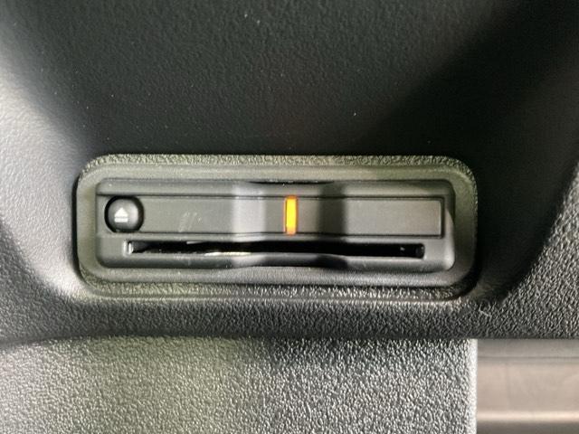 Ｎ－ＢＯＸカスタム ベースグレード　当社デモカー使用車　マルチビューカメラ　Ｗ電動ドア　ＣＭＢＳ　Ｄレコ　禁煙　ベンチシート　オートエアコン　スマートキ　ＬＥＤ　盗難防止装置　クルコン　ＥＴＣ　バックカメラ　フルセグＴＶ　エアバッグ（28枚目）