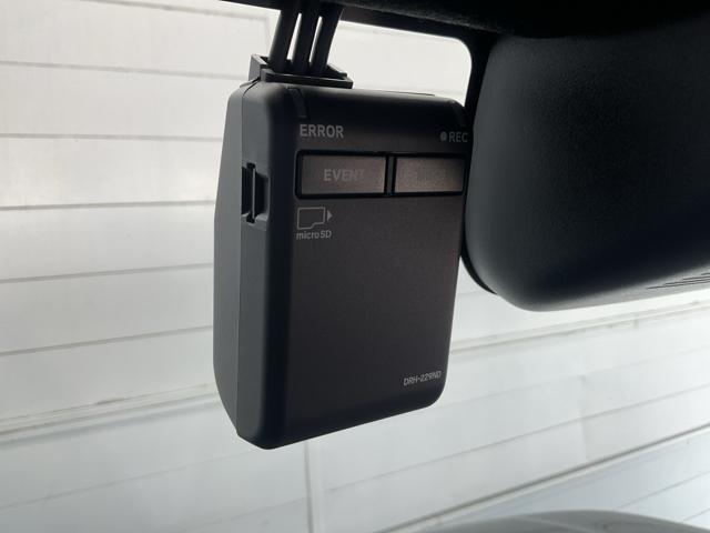 Ｎ－ＢＯＸカスタム ベースグレード　当社デモカー使用車　マルチビューカメラ　Ｗ電動ドア　ＣＭＢＳ　Ｄレコ　禁煙　ベンチシート　オートエアコン　スマートキ　ＬＥＤ　盗難防止装置　クルコン　ＥＴＣ　バックカメラ　フルセグＴＶ　エアバッグ（29枚目）