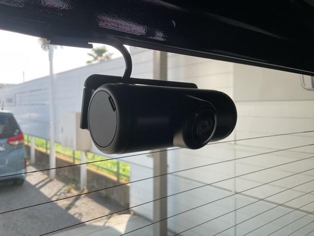 Ｎ－ＢＯＸカスタム ベースグレード　当社デモカー使用車　マルチビューカメラ　Ｗ電動ドア　ＣＭＢＳ　Ｄレコ　禁煙　ベンチシート　オートエアコン　スマートキ　ＬＥＤ　盗難防止装置　クルコン　ＥＴＣ　バックカメラ　フルセグＴＶ　エアバッグ（30枚目）