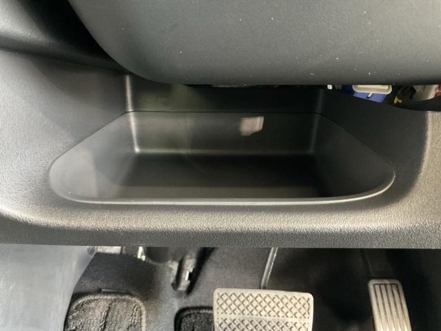 Ｎ－ＢＯＸカスタム ベースグレード　当社デモカー使用車　マルチビューカメラ　Ｗ電動ドア　ＣＭＢＳ　Ｄレコ　禁煙　ベンチシート　オートエアコン　スマートキ　ＬＥＤ　盗難防止装置　クルコン　ＥＴＣ　バックカメラ　フルセグＴＶ　エアバッグ（35枚目）