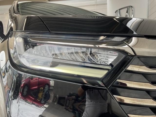 オデッセイハイブリッド ｅ：ＨＥＶアブソルート・ＥＸ　ワンオーナー　前後純正ドラレコ装着車　電動Ｒゲート　ＬＥＤライト　シ－トヒ－タ－　両側ＰＳＤ　パワ－シ－ト　Ｐアシスト　整備記録簿　フルセグ　アイドルストップ　クルーズコントロール　ＤＶＤ再生機能（11枚目）