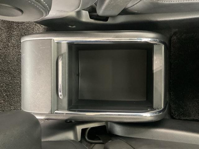 オデッセイハイブリッド ｅ：ＨＥＶアブソルート・ＥＸ　ワンオーナー　前後純正ドラレコ装着車　電動Ｒゲート　ＬＥＤライト　シ－トヒ－タ－　両側ＰＳＤ　パワ－シ－ト　Ｐアシスト　整備記録簿　フルセグ　アイドルストップ　クルーズコントロール　ＤＶＤ再生機能（41枚目）