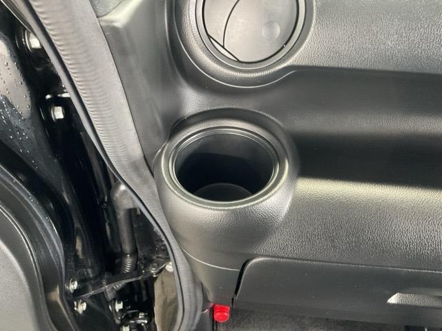 N-BOX GSSパッケージ ワンオーナー 両側電動スライドドア W電動ドア Iストップ ブレーキサポート 禁煙 ダブルエアバック サイドカーテンエアバック 点検記録簿 イモビ 1オーナー車 スマートキー&プッシュスタート ABS(25枚目)