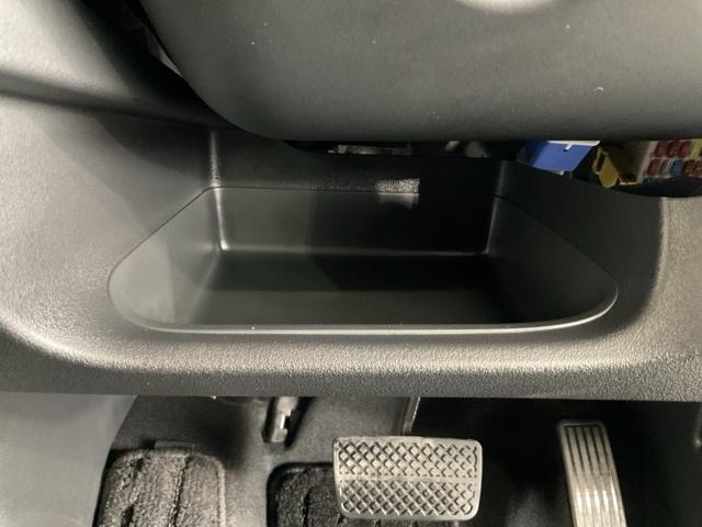 N-BOXカスタム ベースグレード 当社デモカー 前後純正ドラレコ装着車 CMBS Dレコ 禁煙 1オーナー ベンチシート オートエアコン スマートキ LED 盗難防止装置 クルコン ETC バックカメラ フルセグTV エアバッグ(36枚目)