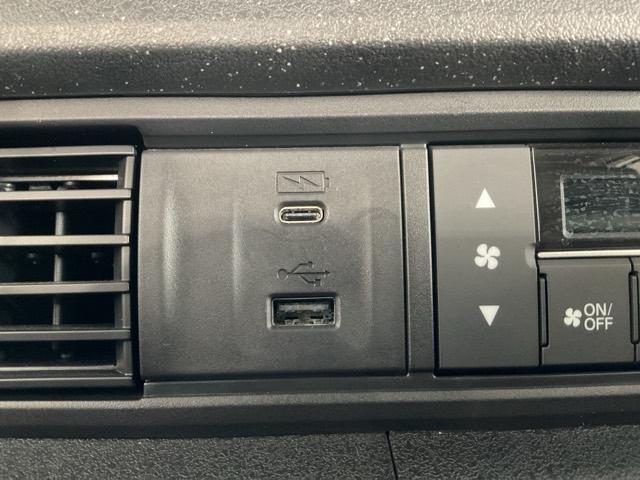 N-BOXカスタム ベースグレード 当社デモカー 前後純正ドラレコ装着車 CMBS Dレコ 禁煙 1オーナー ベンチシート オートエアコン スマートキ LED 盗難防止装置 クルコン ETC バックカメラ フルセグTV エアバッグ(43枚目)