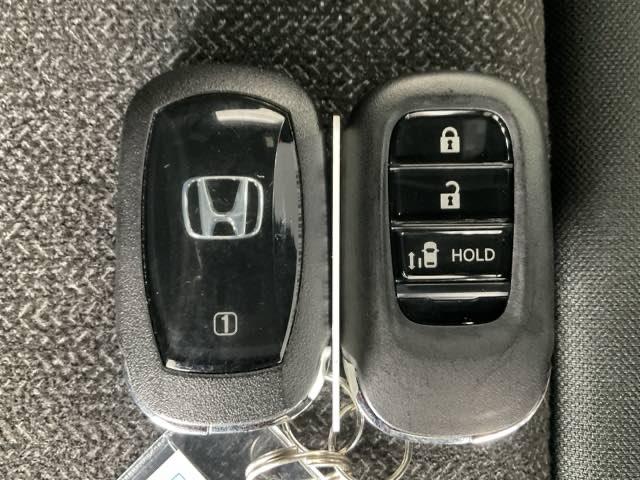 N-BOXカスタム ベースグレード 当社デモカー 前後純正ドラレコ装着車 CMBS Dレコ 禁煙 1オーナー ベンチシート オートエアコン スマートキ LED 盗難防止装置 クルコン ETC バックカメラ フルセグTV エアバッグ(48枚目)