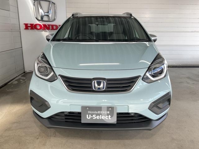 フィット e:HEVクロスター ワンオーナー 前後純正ドラレコ装着車 衝突回避システム 禁煙 1オーナー フルオートエアコン 整備記録簿 前後センサー LEDランプ エアバッグ サイドエアバック 地デジ オートクルーズコントロール(3枚目)