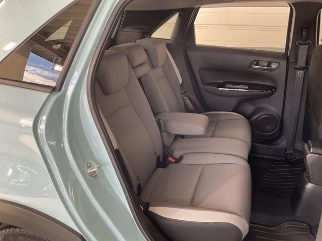 フィット e:HEVクロスター ワンオーナー 前後純正ドラレコ装着車 衝突回避システム 禁煙 1オーナー フルオートエアコン 整備記録簿 前後センサー LEDランプ エアバッグ サイドエアバック 地デジ オートクルーズコントロール(18枚目)