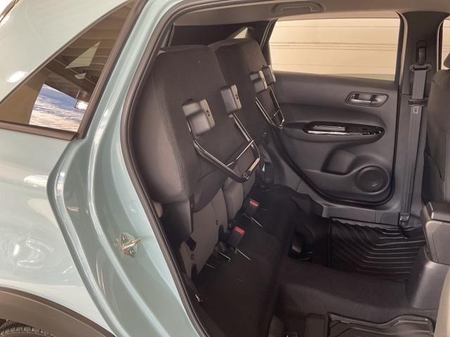 フィット e:HEVクロスター ワンオーナー 前後純正ドラレコ装着車 衝突回避システム 禁煙 1オーナー フルオートエアコン 整備記録簿 前後センサー LEDランプ エアバッグ サイドエアバック 地デジ オートクルーズコントロール(19枚目)