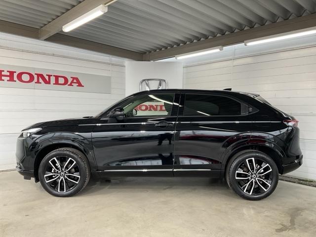 ヴェゼル e:HEVZ ワンオーナー 衝突回避支援ブレーキ機能 1オナ スマキ Pトランク フルオートエアコン エアバッグ 両席エアバック Rカメ 記録簿付 パワーウィンドウ LEDランプ ソナー クルーズC ナビ&TV(5枚目)