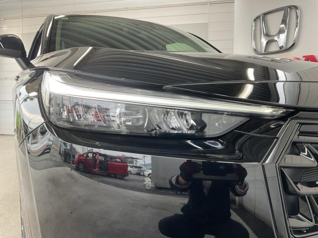 ヴェゼル e:HEVZ ワンオーナー 衝突回避支援ブレーキ機能 1オナ スマキ Pトランク フルオートエアコン エアバッグ 両席エアバック Rカメ 記録簿付 パワーウィンドウ LEDランプ ソナー クルーズC ナビ&TV(11枚目)