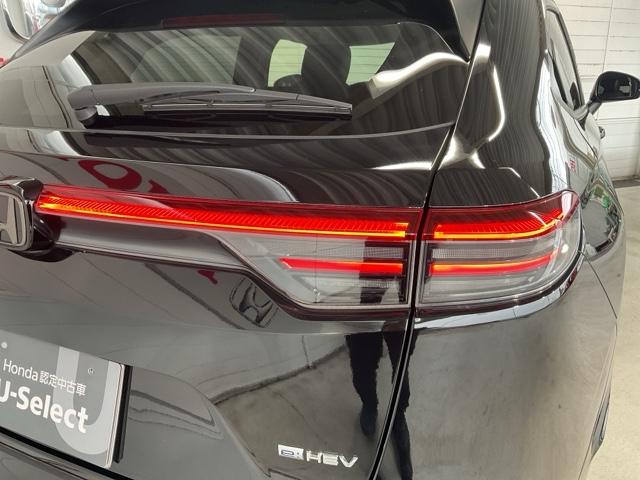 ヴェゼル e:HEVZ ワンオーナー 衝突回避支援ブレーキ機能 1オナ スマキ Pトランク フルオートエアコン エアバッグ 両席エアバック Rカメ 記録簿付 パワーウィンドウ LEDランプ ソナー クルーズC ナビ&TV(12枚目)