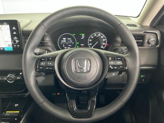 ヴェゼル e:HEVZ ワンオーナー 衝突回避支援ブレーキ機能 1オナ スマキ Pトランク フルオートエアコン エアバッグ 両席エアバック Rカメ 記録簿付 パワーウィンドウ LEDランプ ソナー クルーズC ナビ&TV(14枚目)