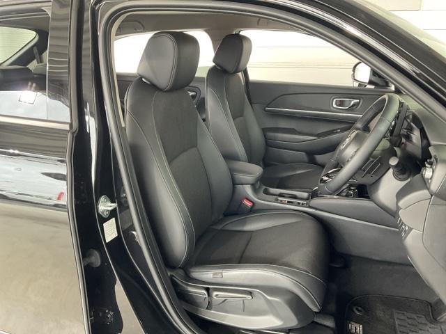 ヴェゼル e:HEVZ ワンオーナー 衝突回避支援ブレーキ機能 1オナ スマキ Pトランク フルオートエアコン エアバッグ 両席エアバック Rカメ 記録簿付 パワーウィンドウ LEDランプ ソナー クルーズC ナビ&TV(17枚目)