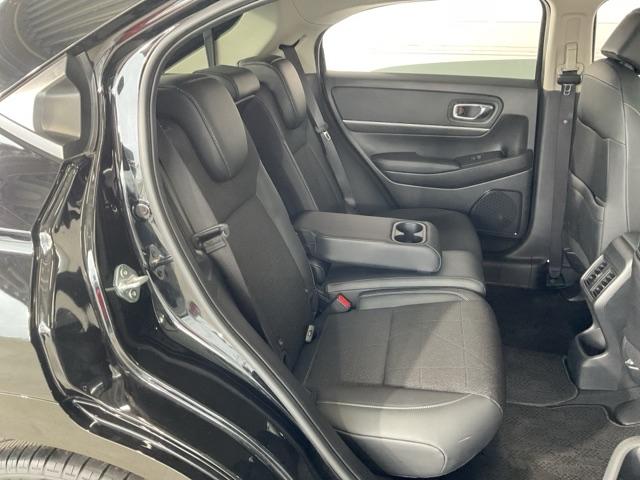 ヴェゼル e:HEVZ ワンオーナー 衝突回避支援ブレーキ機能 1オナ スマキ Pトランク フルオートエアコン エアバッグ 両席エアバック Rカメ 記録簿付 パワーウィンドウ LEDランプ ソナー クルーズC ナビ&TV(18枚目)