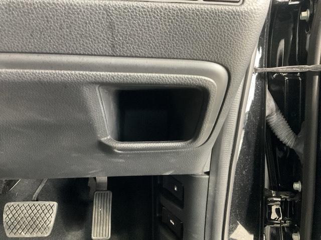 ヴェゼル e:HEVZ ワンオーナー 衝突回避支援ブレーキ機能 1オナ スマキ Pトランク フルオートエアコン エアバッグ 両席エアバック Rカメ 記録簿付 パワーウィンドウ LEDランプ ソナー クルーズC ナビ&TV(36枚目)