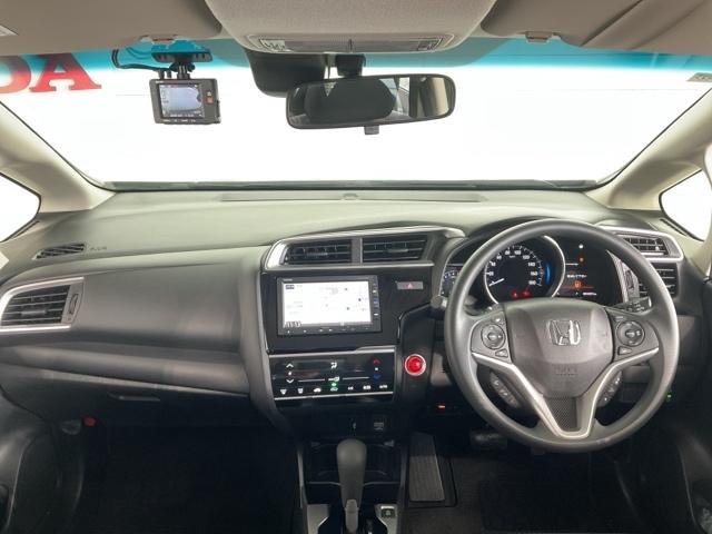 フィット 13G・Lホンダセンシング ワンオーナー 1オーナー車 ETC車載器 禁煙 サイドカーテンエアバック リアカメラ エアバック パワーウインドウ 記録簿 キーフリーシステム LEDライト オートエアコン VSA クルコン 盗難防止(13枚目)
