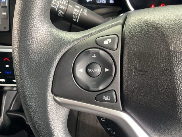 フィット 13G・Lホンダセンシング ワンオーナー 1オーナー車 ETC車載器 禁煙 サイドカーテンエアバック リアカメラ エアバック パワーウインドウ 記録簿 キーフリーシステム LEDライト オートエアコン VSA クルコン 盗難防止(39枚目)