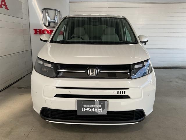 フリード エアーＥＸ　ワンオーナー　バックモニター　盗難防止システム　両側パワースライドドア　横滑り防止装置　クルコン　フルセグ　ＥＴＣ車載器　オートエアコン　シートヒーター　ＬＥＤヘッドライト　３列シート　クリソナ　禁煙（4枚目）