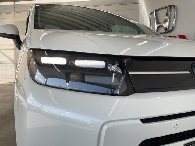 フリード エアーＥＸ　ワンオーナー　バックモニター　盗難防止システム　両側パワースライドドア　横滑り防止装置　クルコン　フルセグ　ＥＴＣ車載器　オートエアコン　シートヒーター　ＬＥＤヘッドライト　３列シート　クリソナ　禁煙（12枚目）