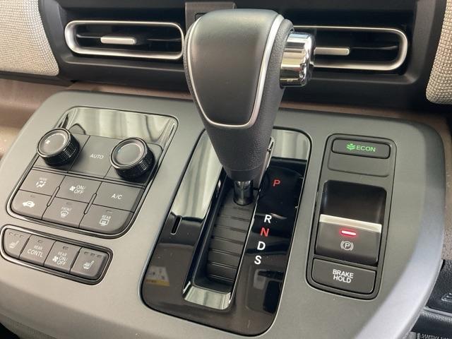 フリード エアーＥＸ　ワンオーナー　バックモニター　盗難防止システム　両側パワースライドドア　横滑り防止装置　クルコン　フルセグ　ＥＴＣ車載器　オートエアコン　シートヒーター　ＬＥＤヘッドライト　３列シート　クリソナ　禁煙（16枚目）