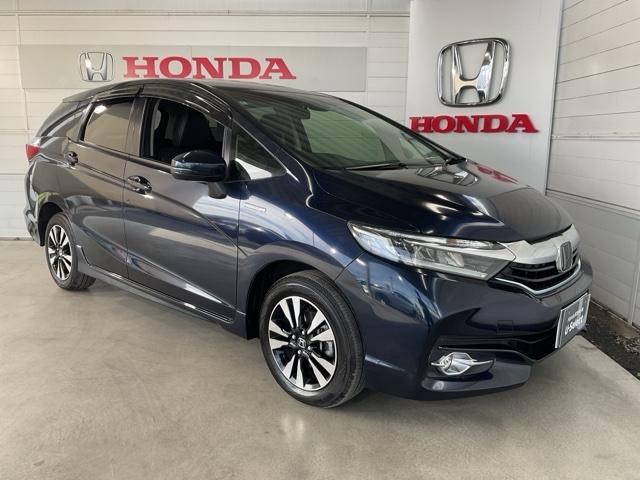 シャトル ハイブリッドXホンダセンシング ワンオーナー フロント純正ドラレコ装着車 4WD 衝突軽減装置 ドライブレコーダ Rカメラ Fセグ LEDヘッド 禁煙車 ECON AAC 盗難防止装置 ETC車載器 記録簿 DVD再生 スマートキー(10枚目)