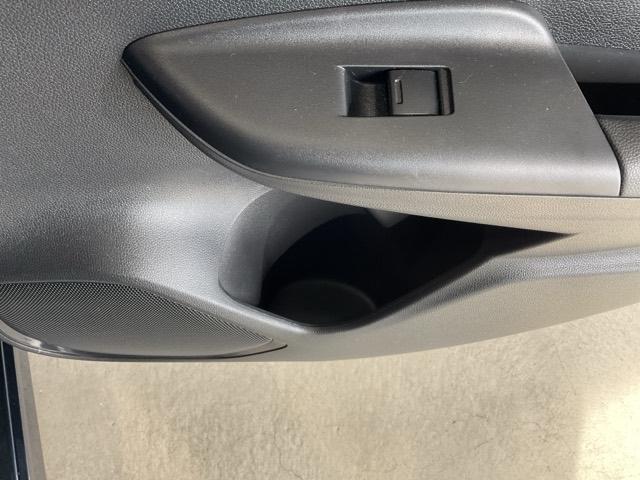 シャトル ハイブリッドXホンダセンシング ワンオーナー フロント純正ドラレコ装着車 4WD 衝突軽減装置 ドライブレコーダ Rカメラ Fセグ LEDヘッド 禁煙車 ECON AAC 盗難防止装置 ETC車載器 記録簿 DVD再生 スマートキー(39枚目)