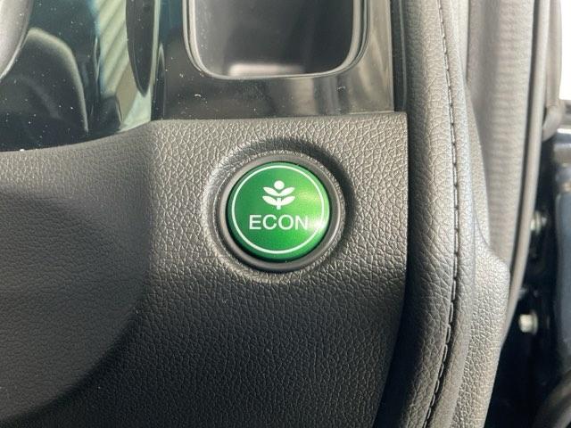 シャトル ハイブリッドXホンダセンシング ワンオーナー フロント純正ドラレコ装着車 4WD 衝突軽減装置 ドライブレコーダ Rカメラ Fセグ LEDヘッド 禁煙車 ECON AAC 盗難防止装置 ETC車載器 記録簿 DVD再生 スマートキー(42枚目)