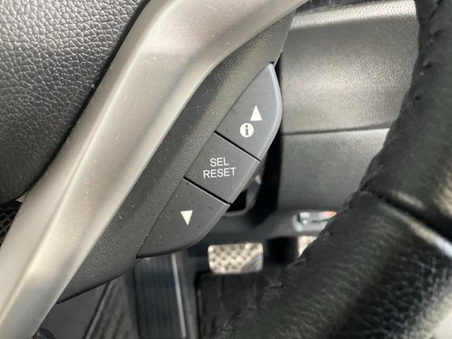 シャトル ハイブリッドXホンダセンシング ワンオーナー フロント純正ドラレコ装着車 4WD 衝突軽減装置 ドライブレコーダ Rカメラ Fセグ LEDヘッド 禁煙車 ECON AAC 盗難防止装置 ETC車載器 記録簿 DVD再生 スマートキー(47枚目)