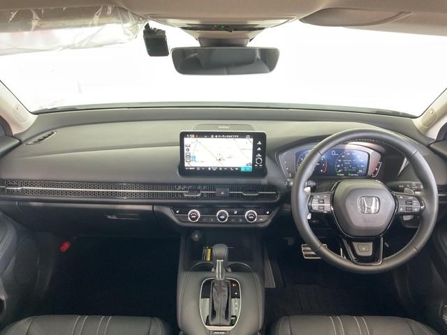 ZR-V Z 当社デモカー 前後準純正ドラレコ装着車・4WD 本革シート サイドカーテンエアバック アイドリングストップ バックカメラ フルセグ 衝突被害軽減ブレーキ 電動リアゲート アラウンドビューモニター(13枚目)