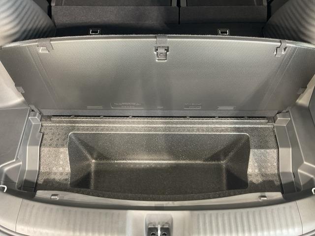 ZR-V Z 当社デモカー 前後準純正ドラレコ装着車・4WD 本革シート サイドカーテンエアバック アイドリングストップ バックカメラ フルセグ 衝突被害軽減ブレーキ 電動リアゲート アラウンドビューモニター(21枚目)