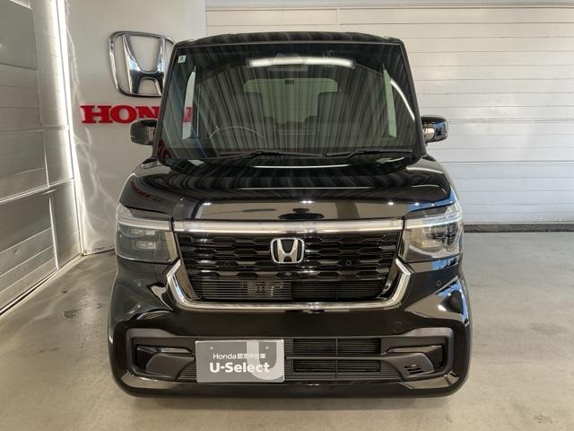 Ｎ－ＢＯＸカスタム ターボ　当社デモカー　前後純正ドラレコ装着車　イモビライザー　衝突被害軽減　禁煙　ベンチシート　キーフリー　Ｐセンサー　ＥＳＣ　パワステ　ＤＶＤ再生　両席エアバック　サイドエアバッグ　ターボ車　スマキー（3枚目）