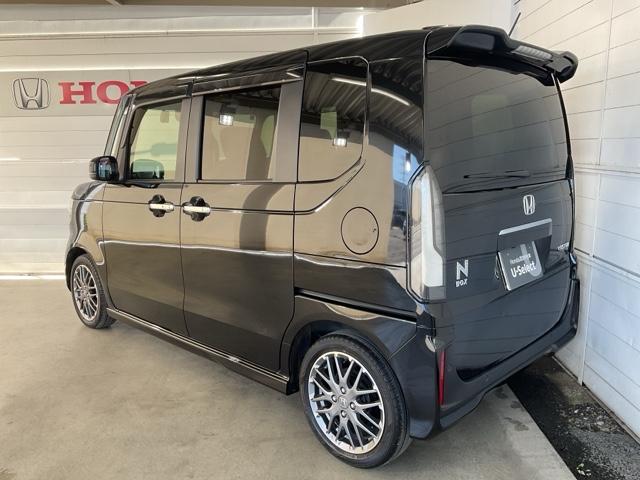 Ｎ－ＢＯＸカスタム ターボ　当社デモカー　前後純正ドラレコ装着車　イモビライザー　衝突被害軽減　禁煙　ベンチシート　キーフリー　Ｐセンサー　ＥＳＣ　パワステ　ＤＶＤ再生　両席エアバック　サイドエアバッグ　ターボ車　スマキー（6枚目）