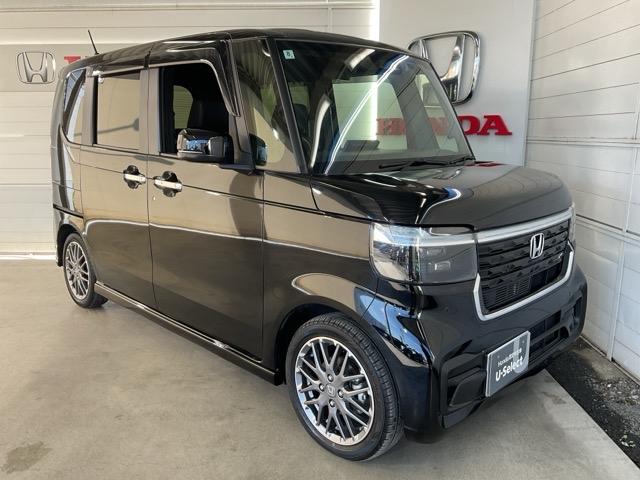 Ｎ－ＢＯＸカスタム ターボ　当社デモカー　前後純正ドラレコ装着車　イモビライザー　衝突被害軽減　禁煙　ベンチシート　キーフリー　Ｐセンサー　ＥＳＣ　パワステ　ＤＶＤ再生　両席エアバック　サイドエアバッグ　ターボ車　スマキー（10枚目）