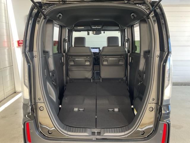 Ｎ－ＢＯＸカスタム ターボ　当社デモカー　前後純正ドラレコ装着車　イモビライザー　衝突被害軽減　禁煙　ベンチシート　キーフリー　Ｐセンサー　ＥＳＣ　パワステ　ＤＶＤ再生　両席エアバック　サイドエアバッグ　ターボ車　スマキー（21枚目）