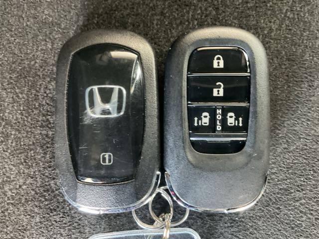 Ｎ－ＢＯＸカスタム ターボ　当社デモカー　前後純正ドラレコ装着車　イモビライザー　衝突被害軽減　禁煙　ベンチシート　キーフリー　Ｐセンサー　ＥＳＣ　パワステ　ＤＶＤ再生　両席エアバック　サイドエアバッグ　ターボ車　スマキー（49枚目）