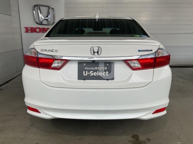 グレイス ハイブリッドＥＸ　ワンオーナー　スマートキ－　運転席エアバッグ　Ａストップ　地上デジタル　エアコン　１オーナー　ＬＥＤヘッドランプ　クルーズＣ　ＤＶＤ再生可能　Ｒカメ　キーレスエントリー　パワーウィンドウ　シートヒータ（7枚目）