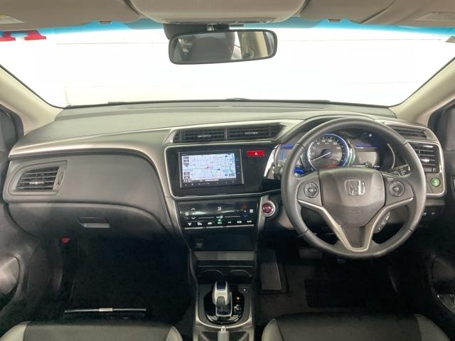 グレイス ハイブリッドＥＸ　ワンオーナー　スマートキ－　運転席エアバッグ　Ａストップ　地上デジタル　エアコン　１オーナー　ＬＥＤヘッドランプ　クルーズＣ　ＤＶＤ再生可能　Ｒカメ　キーレスエントリー　パワーウィンドウ　シートヒータ（13枚目）