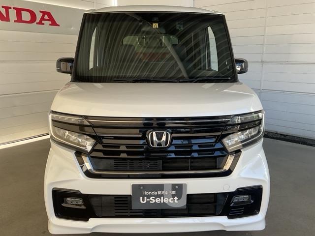 Ｎ－ＢＯＸカスタム Ｌターボスタイル＋ブラック　ワンオーナー　前後純正ドライブレコーダー装備　ベンチＳ　ターボエンジン　禁煙　コーナーセンサ　スマ－トキ－　エアバック　横滑り防止機能　ナビ＆ＴＶ　サイドカーテンエアバック　Ｄレコ　助手席エアバッグ（2枚目）