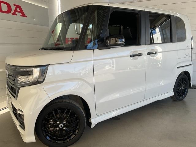 Ｎ－ＢＯＸカスタム Ｌターボスタイル＋ブラック　ワンオーナー　前後純正ドライブレコーダー装備　ベンチＳ　ターボエンジン　禁煙　コーナーセンサ　スマ－トキ－　エアバック　横滑り防止機能　ナビ＆ＴＶ　サイドカーテンエアバック　Ｄレコ　助手席エアバッグ（3枚目）