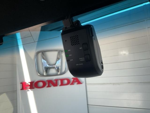 Ｎ－ＢＯＸカスタム Ｌターボスタイル＋ブラック　ワンオーナー　前後純正ドライブレコーダー装備　ベンチＳ　ターボエンジン　禁煙　コーナーセンサ　スマ－トキ－　エアバック　横滑り防止機能　ナビ＆ＴＶ　サイドカーテンエアバック　Ｄレコ　助手席エアバッグ（30枚目）