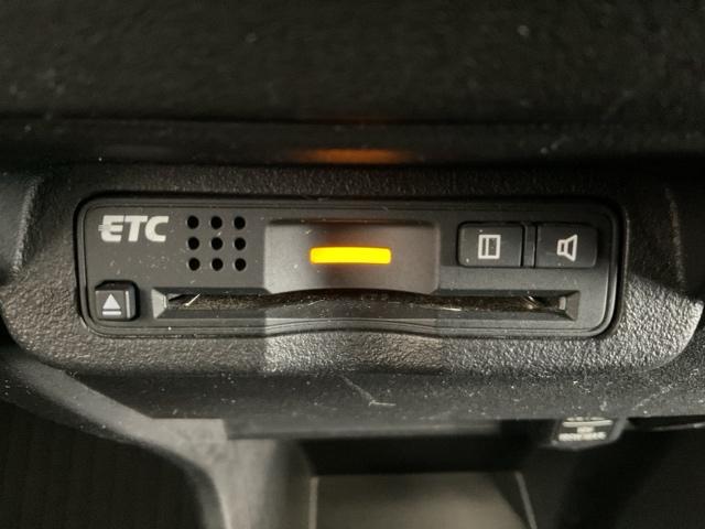 フリードハイブリッド ジャストセレクション　ワンオーナー　純正リア席ミニター　両側電動スライドドア　ナビテレビ　セキュリティー　禁煙　横滑り防止機能　記録簿　オートクルーズ　地デジ　エアバック　クリアランスソナー　ベンチシート　ウォークスルー（26枚目）