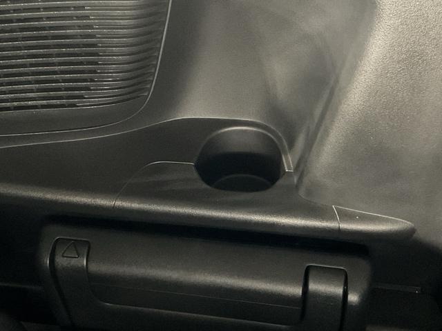 フリードハイブリッド ジャストセレクション　ワンオーナー　純正リア席ミニター　両側電動スライドドア　ナビテレビ　セキュリティー　禁煙　横滑り防止機能　記録簿　オートクルーズ　地デジ　エアバック　クリアランスソナー　ベンチシート　ウォークスルー（32枚目）