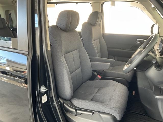 ステップワゴン エアー　ワンオーナー　盗難防止システム　１オナ　ＴＵＲＢＯ　踏み間違い防止　リアカメラ　サイドエアバッグ　オートクルーズコントロール　横滑り防止　フルセグＴＶ　クリアランスソナー　ＥＴＣ車載器　スマートキー（17枚目）