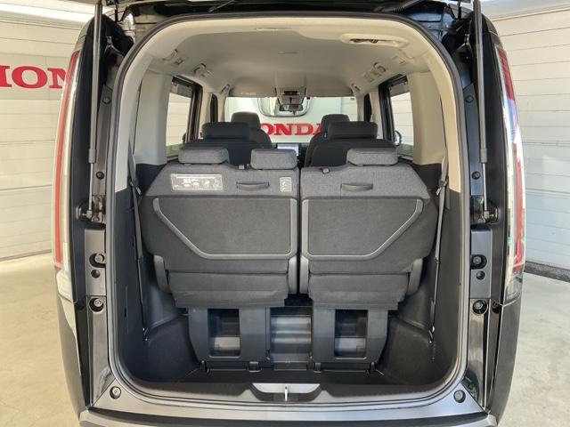 ステップワゴン エアー　ワンオーナー　盗難防止システム　１オナ　ＴＵＲＢＯ　踏み間違い防止　リアカメラ　サイドエアバッグ　オートクルーズコントロール　横滑り防止　フルセグＴＶ　クリアランスソナー　ＥＴＣ車載器　スマートキー（21枚目）