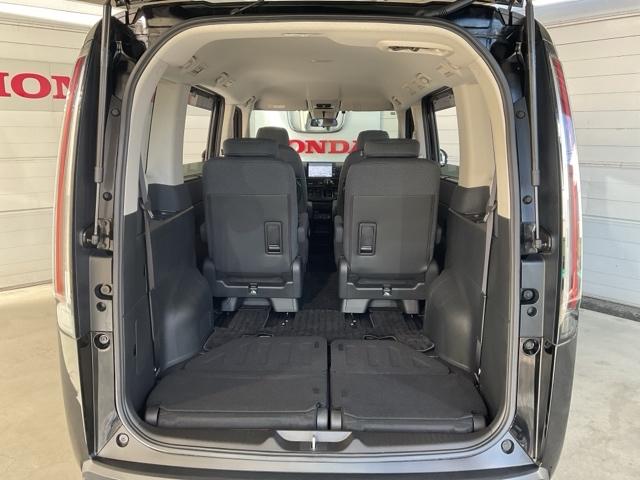 ステップワゴン エアー　ワンオーナー　盗難防止システム　１オナ　ＴＵＲＢＯ　踏み間違い防止　リアカメラ　サイドエアバッグ　オートクルーズコントロール　横滑り防止　フルセグＴＶ　クリアランスソナー　ＥＴＣ車載器　スマートキー（22枚目）