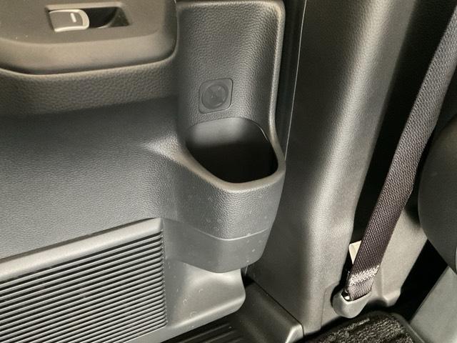 ステップワゴン エアー　ワンオーナー　盗難防止システム　１オナ　ＴＵＲＢＯ　踏み間違い防止　リアカメラ　サイドエアバッグ　オートクルーズコントロール　横滑り防止　フルセグＴＶ　クリアランスソナー　ＥＴＣ車載器　スマートキー（39枚目）