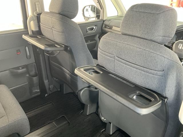 ステップワゴン エアー　ワンオーナー　盗難防止システム　１オナ　ＴＵＲＢＯ　踏み間違い防止　リアカメラ　サイドエアバッグ　オートクルーズコントロール　横滑り防止　フルセグＴＶ　クリアランスソナー　ＥＴＣ車載器　スマートキー（40枚目）