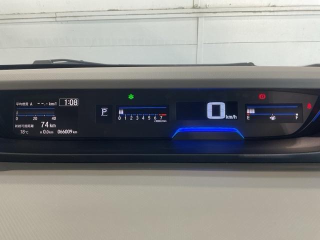 フリード Ｇ・ホンダセンシング　ワンオーナー　Ｆセグ　追突被害軽減ブレーキ　ｉストップ　Ｗエアバッグ　パワーウィンドウ　１オ－ナ－　アクティブクルーズコントロール　スマートキ　カラーバックモニター　整備点検記録簿　禁煙　ＶＳＡ（16枚目）